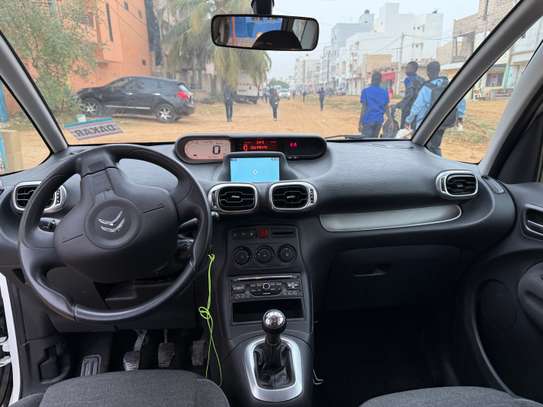 Citroën C3 image 2
