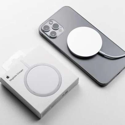 Chargeur IPhone sans fil MagSafe MHXH3AM/A A2140 - 20W image 15