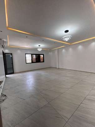 APPARTEMENT MODERNE image 3