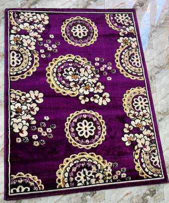 Tapis moderne deux dimensions disponibles image 3