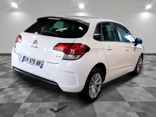 Citroën C4 sous douane image 2
