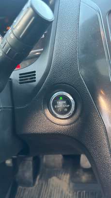 FORD EXPOLORER venant image 8