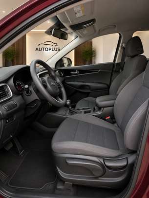 Kia Sorento 2017 image 5