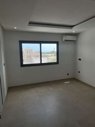 APPARTEMENT F4 A FANN MERMOZ image 13