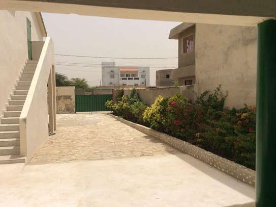 MAISON PIED DANS L'EAU A SINDOU image 6