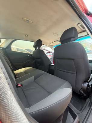 Ford focus image 10