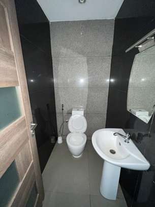 Appartement à louer au Point E image 7