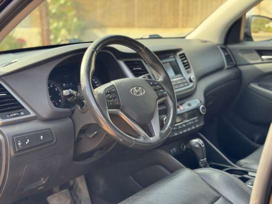 Hyundai Tucson 1.6L essence  2017 image 8