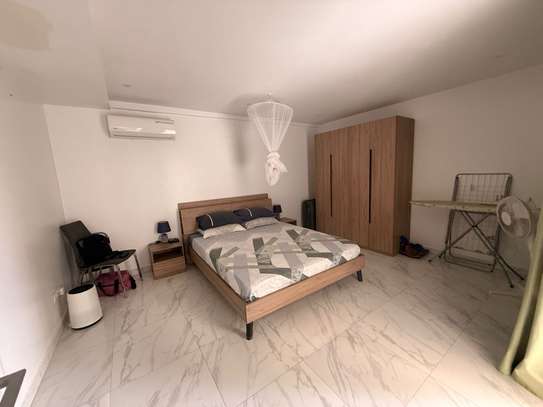 appartement meublé f2 image 9