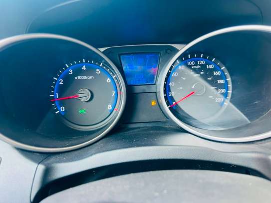 Je vend ma Tucson 2015 automatique essence image 4