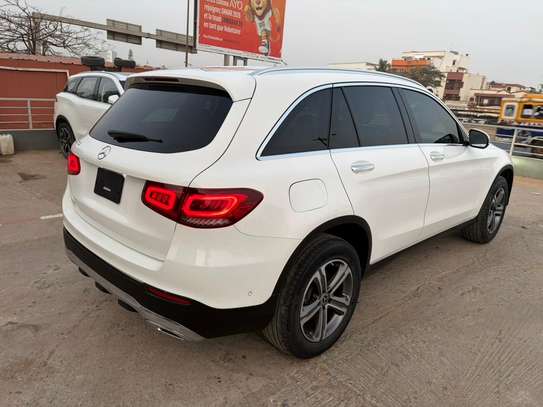 Mercedes-Benz Glc 300 image 13