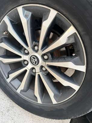 Toyota parado image 5