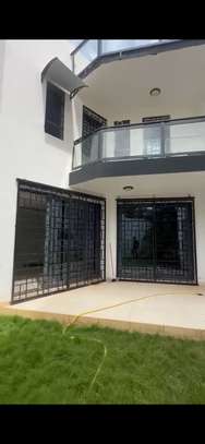 Maison à louer Ngor almadies derrière chez katia image 3