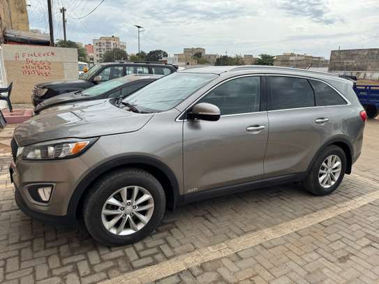 Kia Sorento AWD image 4