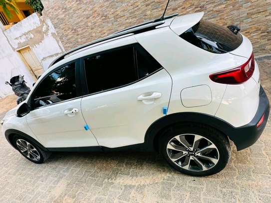 Kia stonic Année 2018 image 5