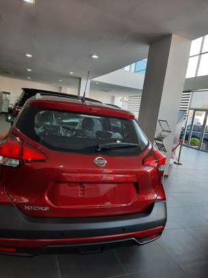 Nissan kicks image 2