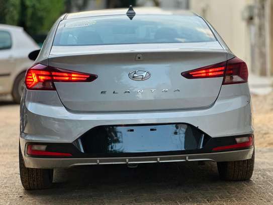 Hyundai Elentra 2020 image 7