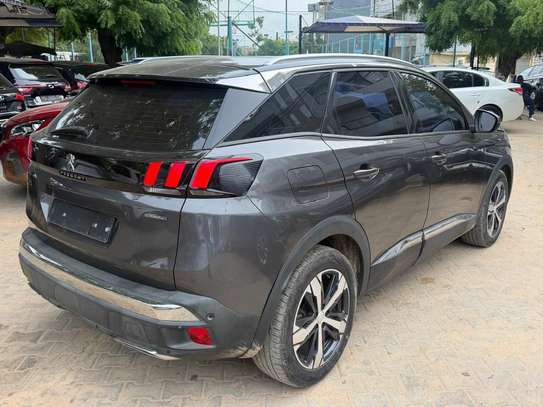 Peugeot GT Line  3008 Année: 2018 image 2