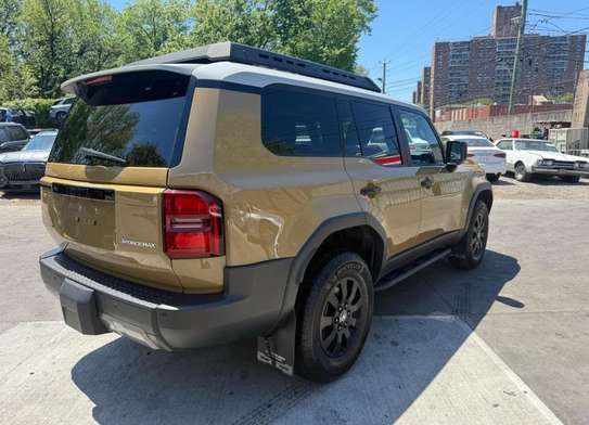 Toyota land cruiser prado hybrid 2024 image 6