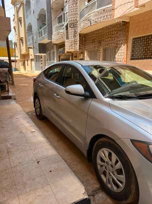 HYUNDAI ELANTRA 2018 image 8