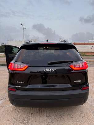 Jeep Cherokee 2019 image 8