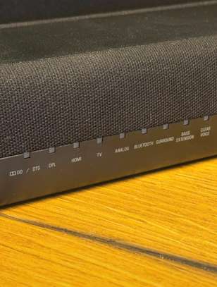 Barre de Son Yamaha YAS-207 – Son Immersif et Design Élégant image 4