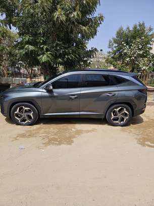 Hyundai Tucson 2022 Gris Automatique image 2