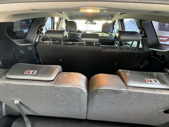 Marque : HYUNDAI 🔘Modèle : *SANTAFE * 🔘Année : 2019 image 4