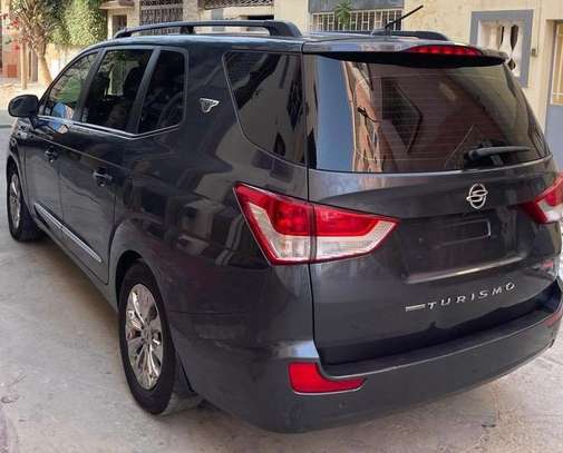 Ssangyong TURISMO 2015, 9 places image 12