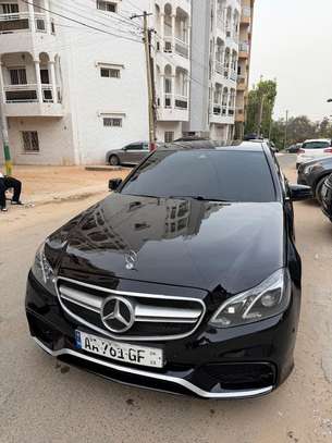 Mercedes E 300 v6 Anne 2016 full options image 2