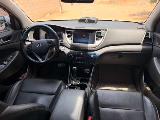 HYUNDAI TUCSON DIESEL 2017/18 image 6