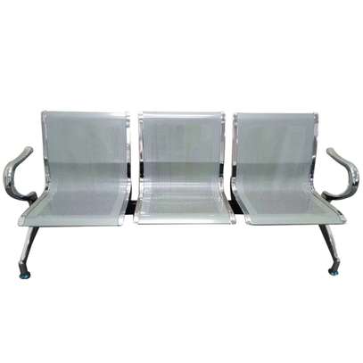 Banc 3 places métal gris argenté design moderne image 4