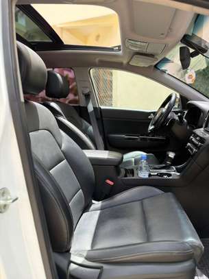 KIA sportage image 3