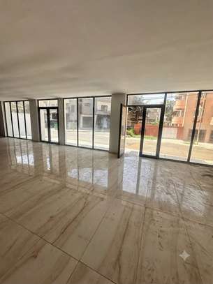 SHOWROOM 180m2 A NGOR image 2