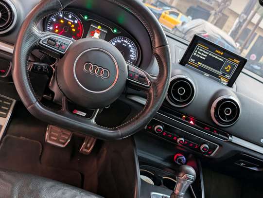Audi RS3 2016 full options image 3