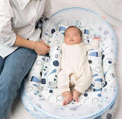 ENSEMBLE BAIN BEBE ET COUFFIN AVEC MOUSTIQUAIRE BEBE image 2