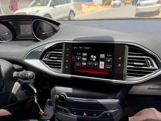 Peugeot 308 Gt Line Anne 2017 image 8