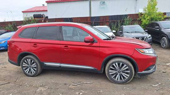 Mitsubishi Outlander 2019 7 places image 9
