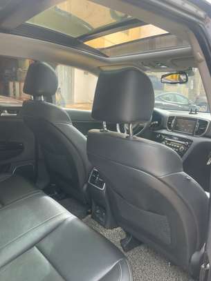Kia SPORTAGE KX5 image 6