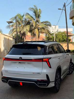 CHANGAN CS75 plus ANNÉE 2024 image 4