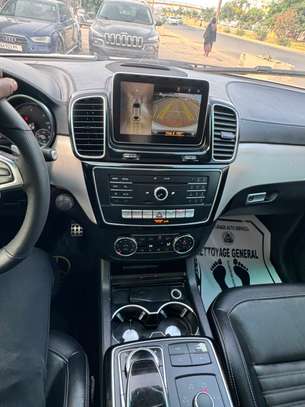 Mercedes GLE 350 4 matic image 4