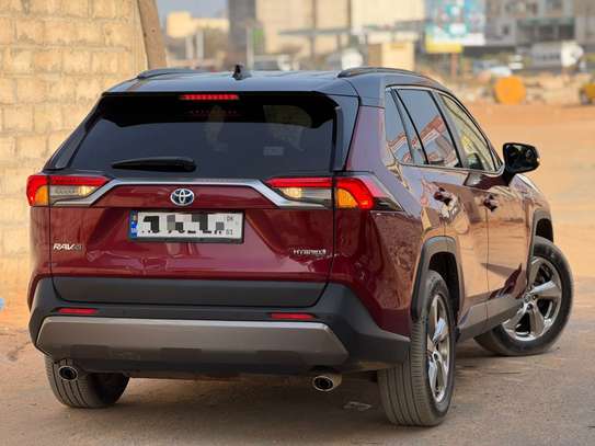 Toyota RAV4 2019 image 13
