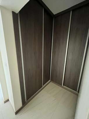 SUPERBE F4 À LOUER –CORNICHE MERMOZ image 4