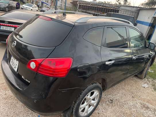 Belle nissan rogue 2012 image 2