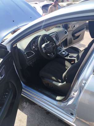 Chrysler c200 2015 Venant déjà dédouanée image 8