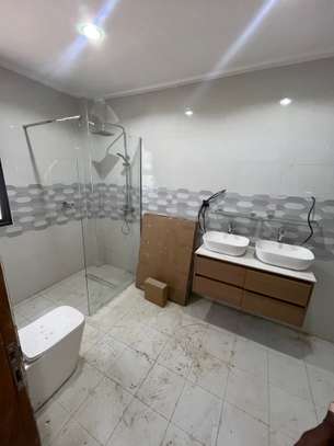 APPARTEMENT F4 NEUF DE HAUT STANDING À MBACKIYOUFAYE image 4