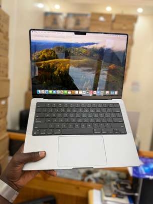 MacBook Pro M2 2023 image 3