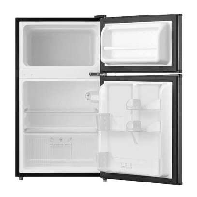 REFRIGERATEUR 87LITRES KUMTEL PORTES NOIR HTMF90EB image 2