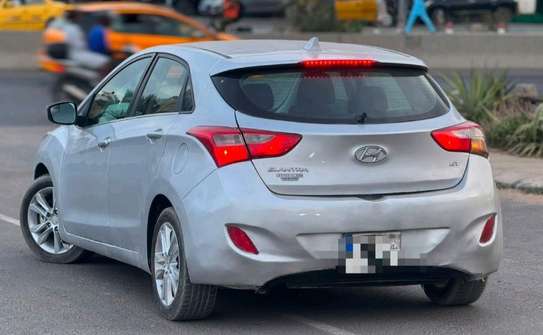 Hyundai Elantra Gt 1.8 image 7