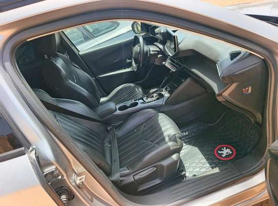 Peugeot 2008 automatique gasoil 2020 image 5